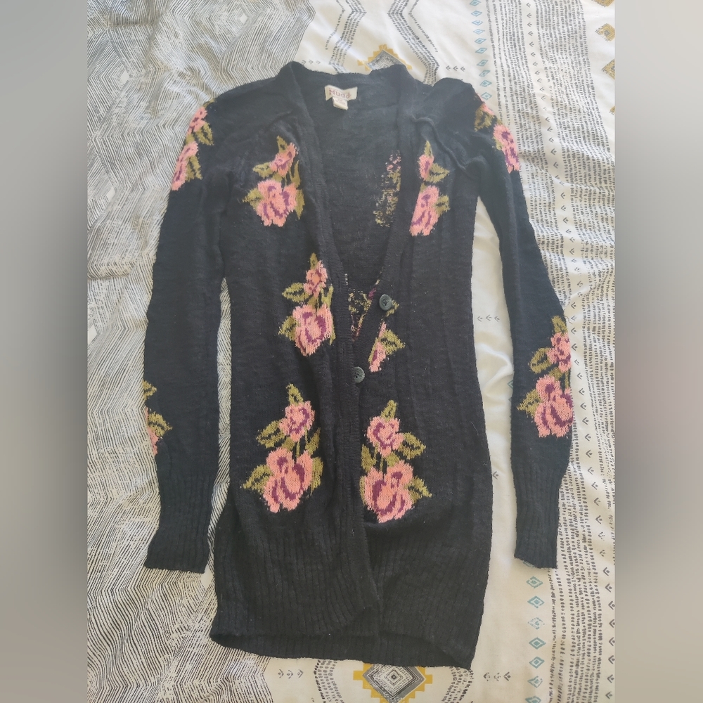 XS Mudd brand cardigan